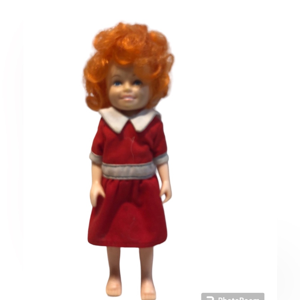Vintage 1982 Knickerbicker Annie Doll 6” Plastic Doll missing shoes/socks